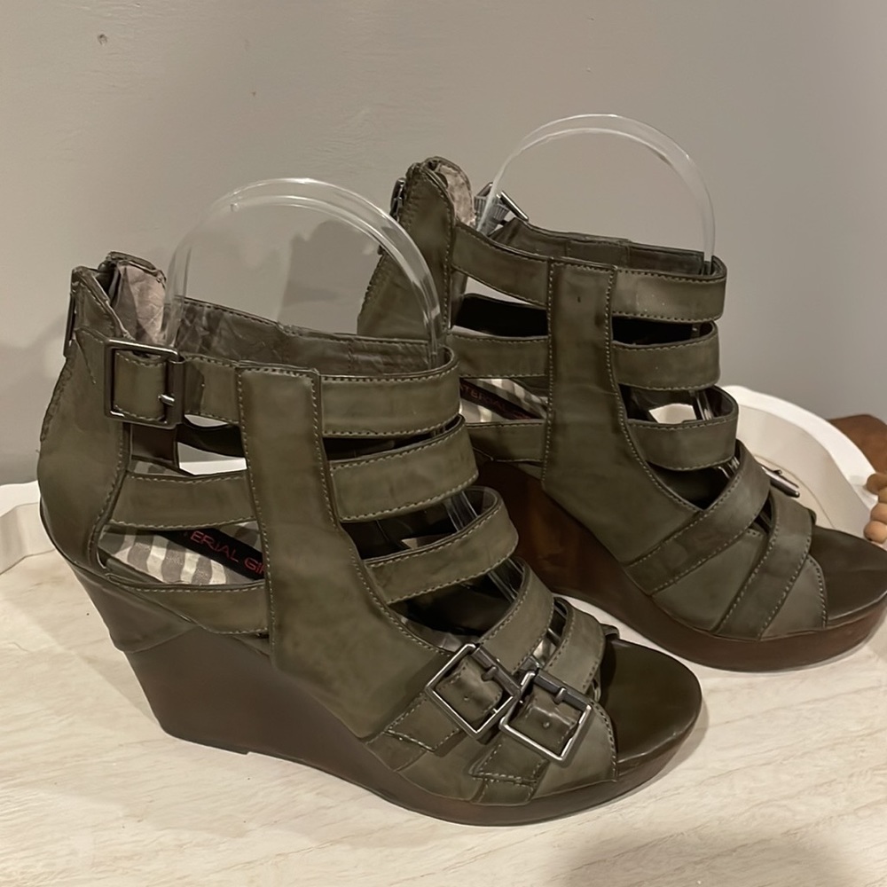 Material Girl Wedges